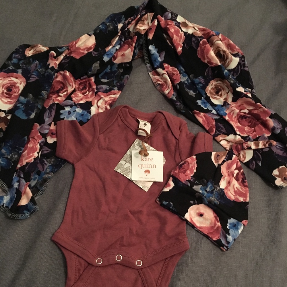 Newborn Swaddle & Hat Set with Kate Quinn Bodysuit
